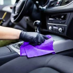 Rửa Xe Và Khử Mùi Nội Thất